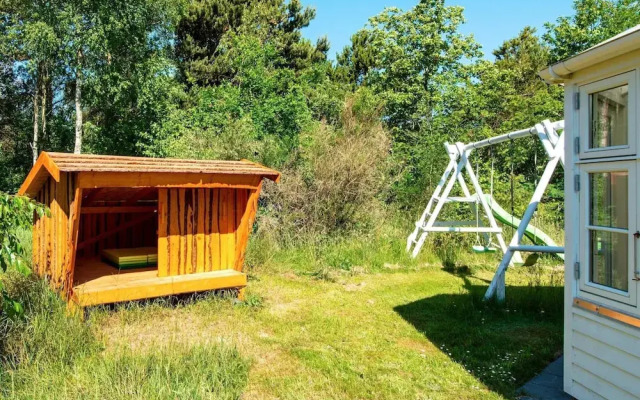 Simplistic Holiday Home in Ringkøbing near Sea