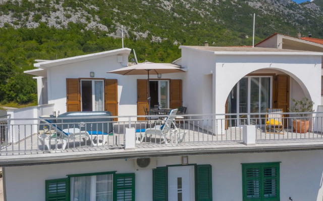 Panoramico penthouse with whirlpool