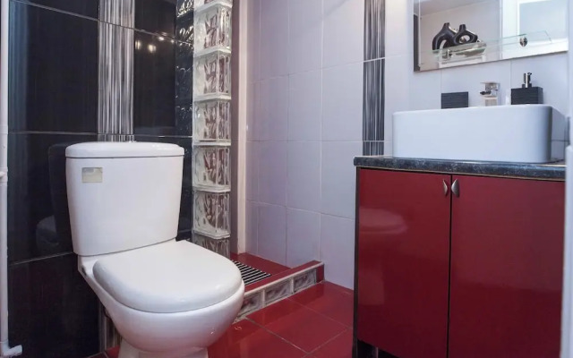 Stylish Renovated 2 Bd Apt in Exarcheia