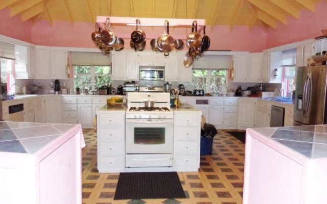 Calabash Mountain Villa