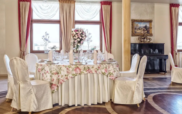 Lesna Perla - Restaurant and Hotel