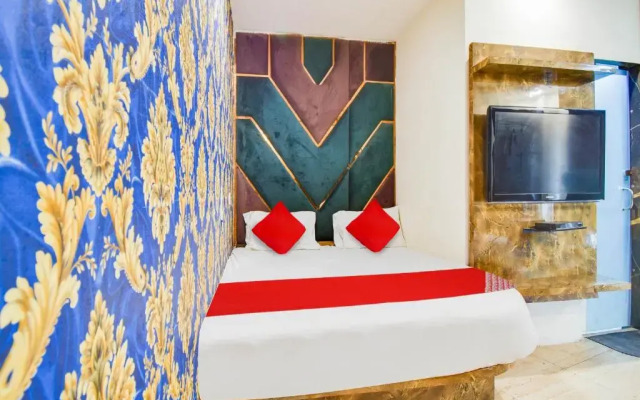 Hotel Double R