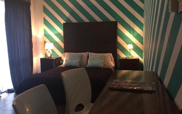 Defensa 821 Bed & Breakfast