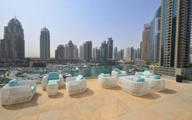 Lavish One Bedroom with Amazing Sun Deck & Pool