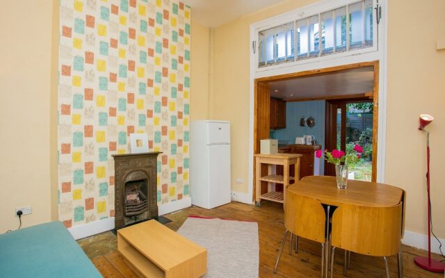 1 Bedroom Flat in Highbury