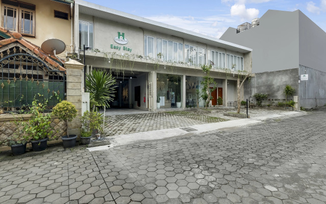 Super OYO Capital O 90983 Harmony Easy Stay