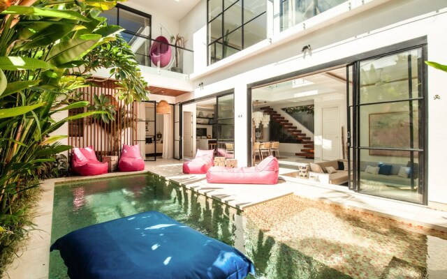 Stunning 6 BR Villa With Breathtaking Scenery