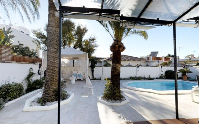 Great Villa Near Beach