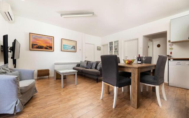 Apartment Ana