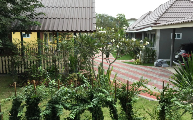 Baan Penny