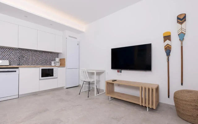 Esmeralda Cotillo Homes by LIVVO