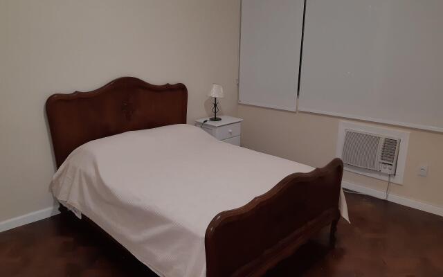 Charmoso Apartamento A 1 Quadra Da Praia