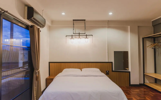 No.9 Hostel