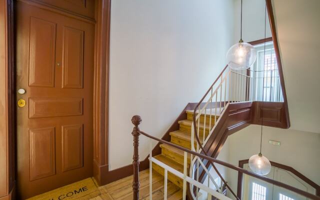 Stylish Apartment near Av Liberdade