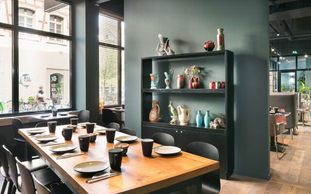 Kaijoo Hotel by HappyCulture