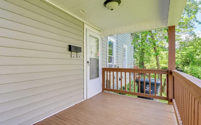 Winston-salem Vacation Rental ~ 3 Mi to Downtown!