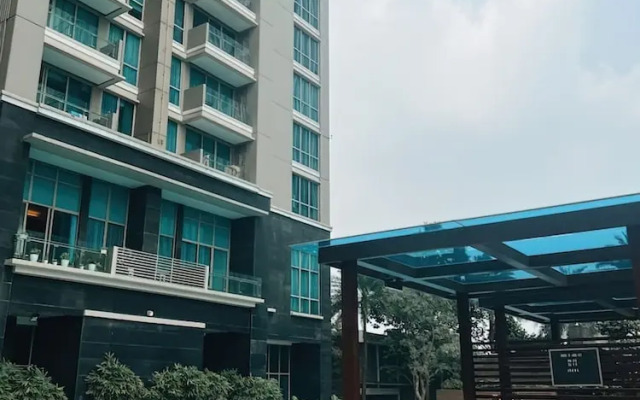 Salute de Senopati - Luxury Apartments