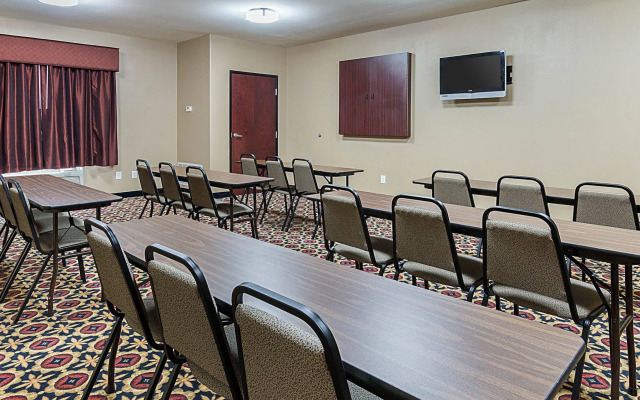 Comfort Suites Ennis