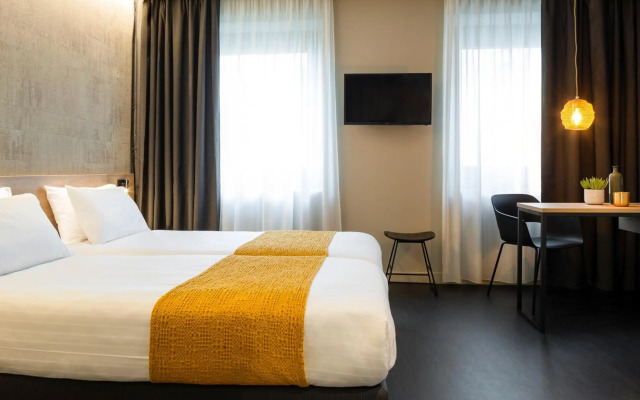 37 Lodge La Défense Courbevoie