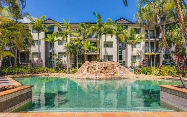 Currumbin Sands Holiday Apartments