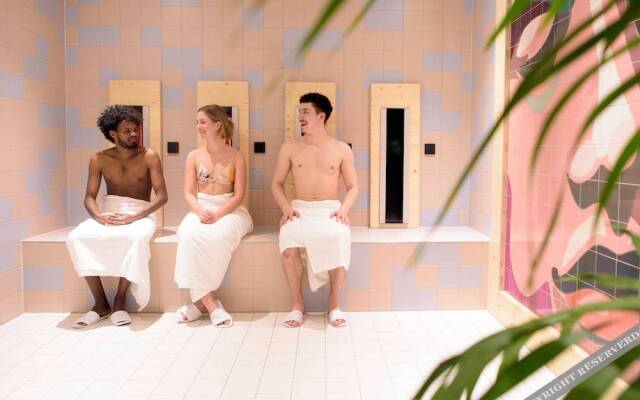 The Green Elephant Hostel & Spa