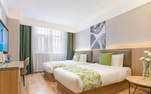 Ibis Chunxi