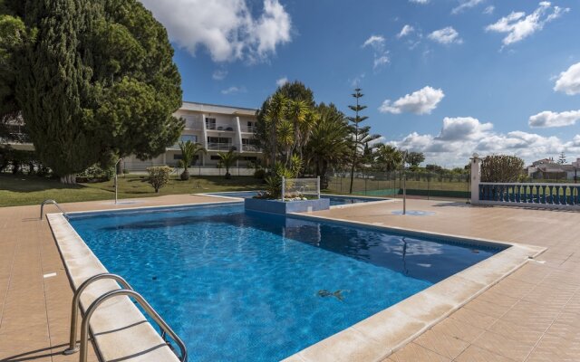 Fish House Flat With Pool