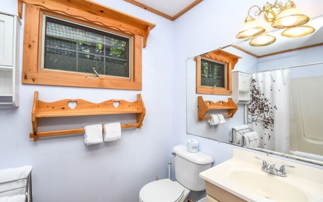 Tucked Inn 4 Bedroom House