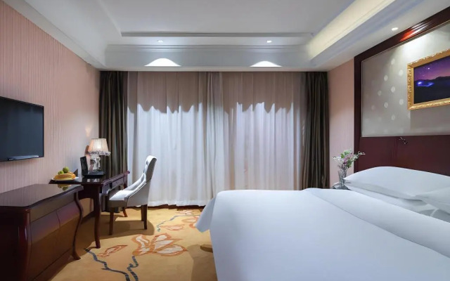 Vienna Hotel (Shanghai Jing'an Gaoping Road)