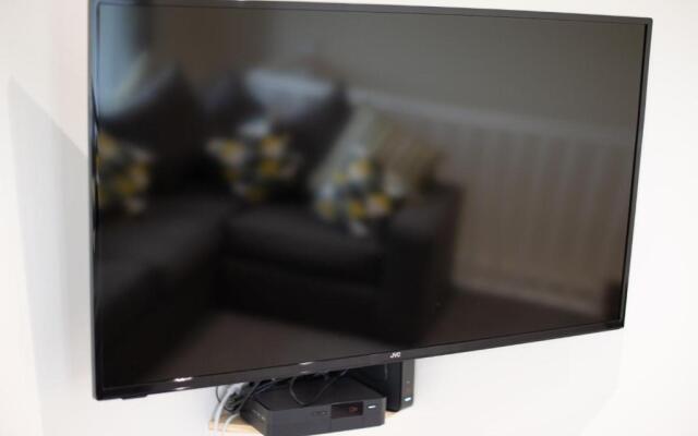 The Old Bakery - TV in Every Bedroom!