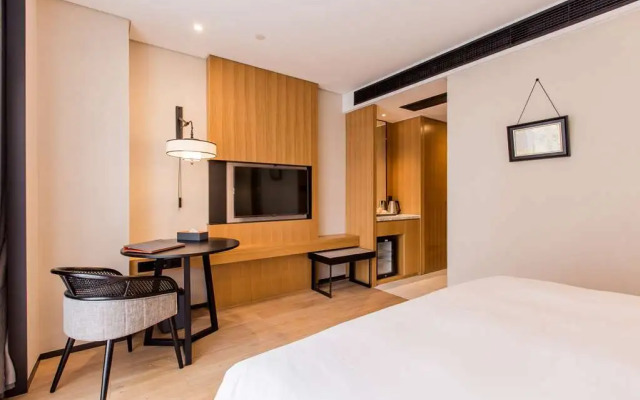 Howard Johnson by Wyndham Life ZhuoYuan Ningbo