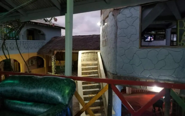 Akomapa Village