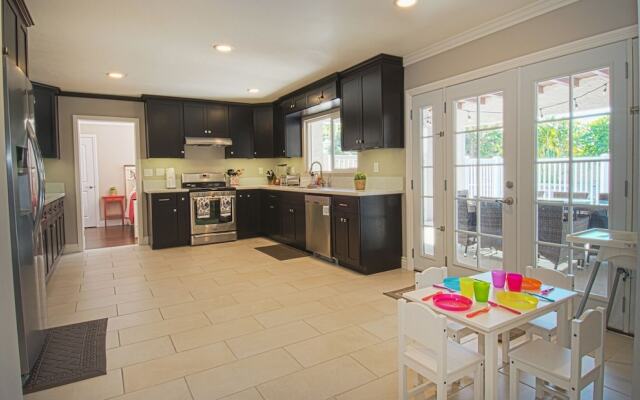 Pirate's Lair - 7 Br Home