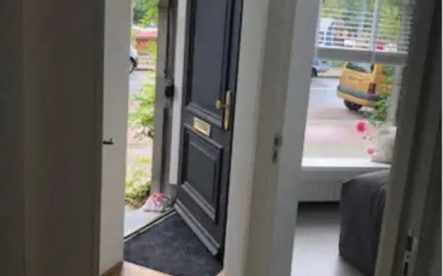 Lovely small apartment in 'De Pijp'