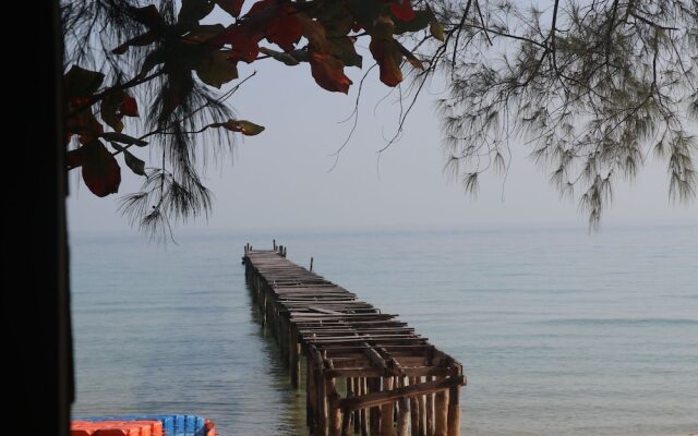 Sandy Beach Bungalows