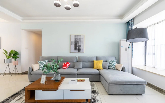 Locals Boutique Apartment Qianshan No5
