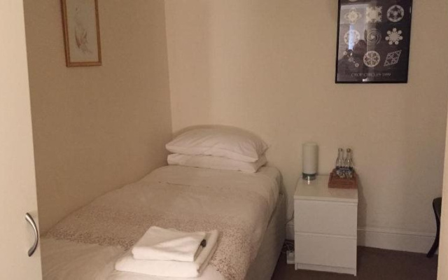 Circles B&B