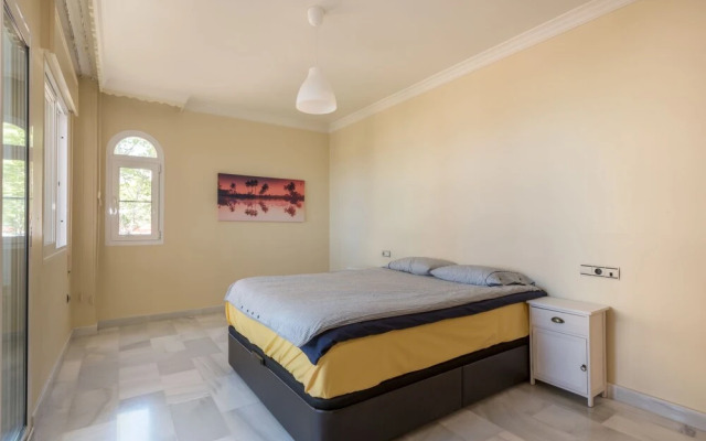 Infocom Apartment Severo Ochoa City Center