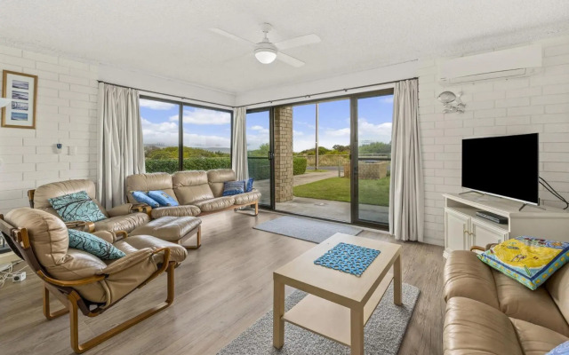 Sun & Surf Aldinga Beach Apartment