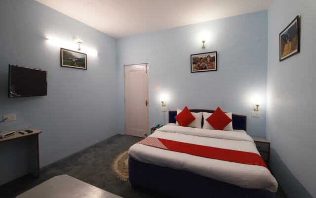 OYO 14534 Hotel Oakwood