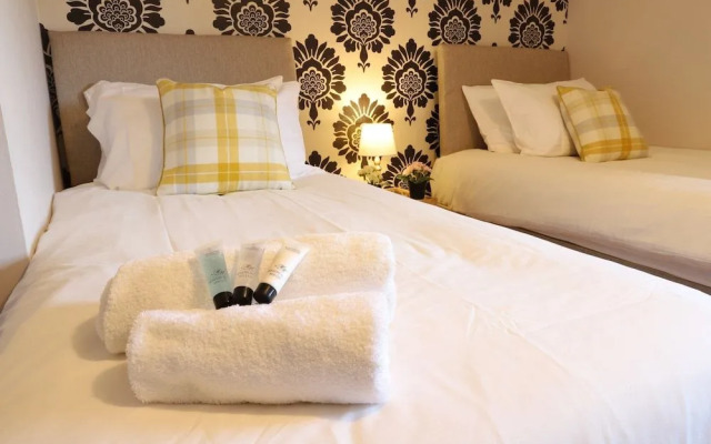 O2 Mailbox Central Premier Apartment