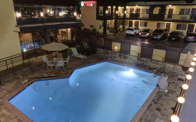 GreenTree Pasadena Inn