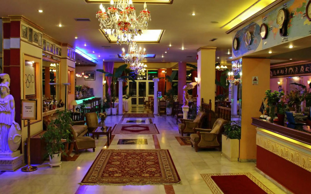 Hotel Kosta Famissi