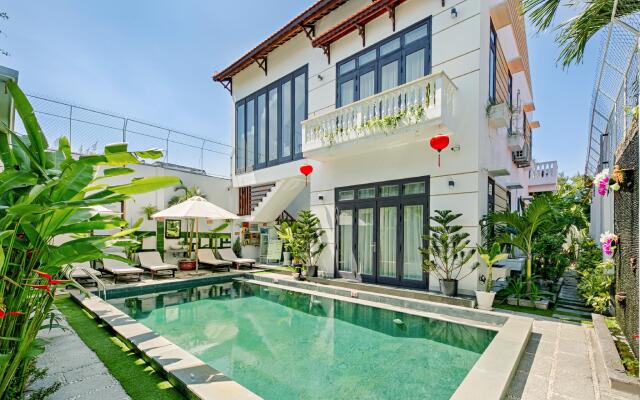Almond Villa Hoi An