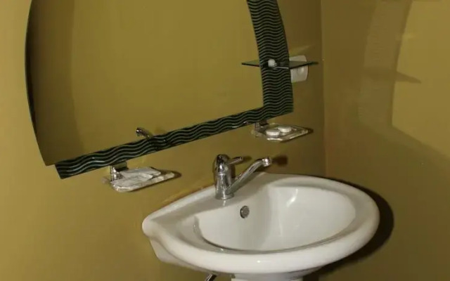 Diplomati Hotel