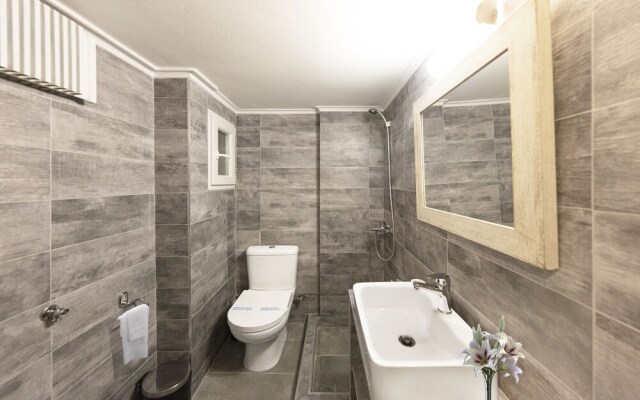 3 Bedroom Apt near Acropolis Museum by VillaRentals