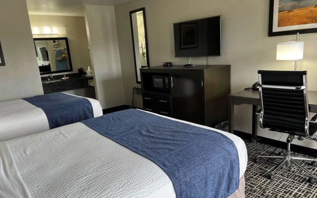 Days Inn by Wyndham Grove