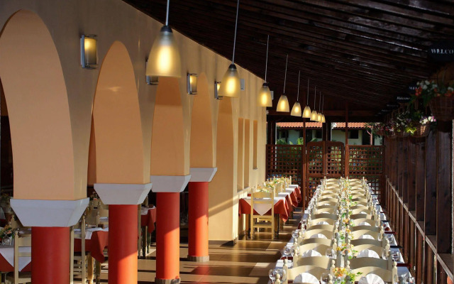 Blue Dolphin Hotel