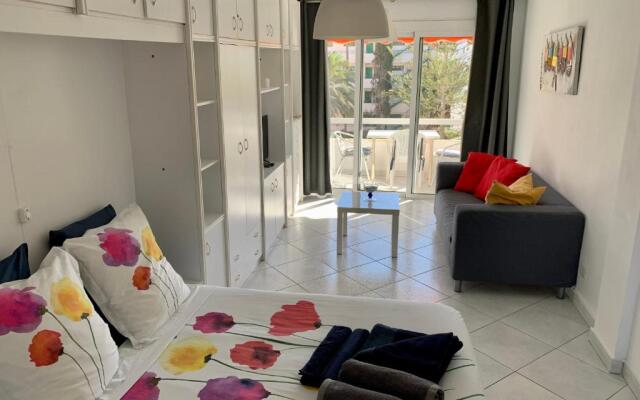 wonderful, lovely & quiet studio in playa del Inglés - WiFi free