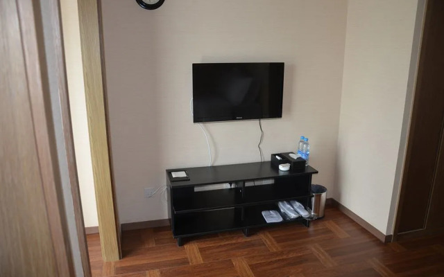 Dalian Sweetome Vacation Rental (Baiyue International)